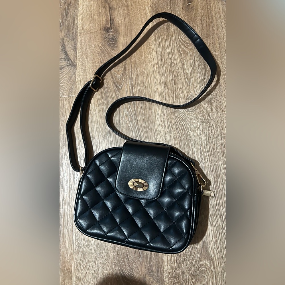 Quilted Black Crossbody Bag with Gold Hardware
